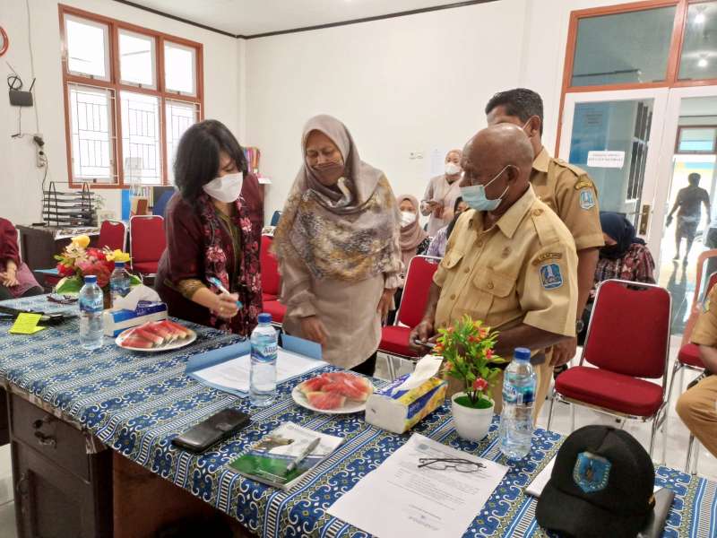 Serah Terima Tenaga Nusantara Sehat ( NS) Puskesmas Yenburwo & Orkeri