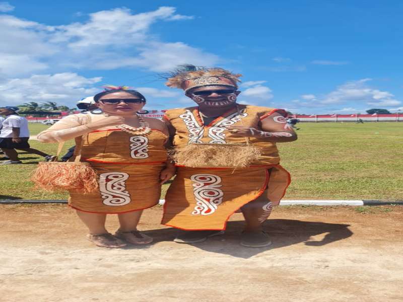 Upacara Pengibaran Bendera Merah Putih Pada HUT RI ke-77, dengan menggunakan Baju Adat Papua (Kadink