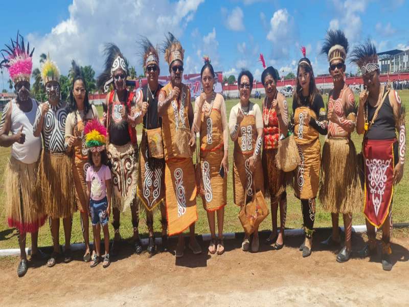 Upacara Pengibaran Bendera Pada HUT RI ke-77, dengan menggunakan Baju Adat Papua 